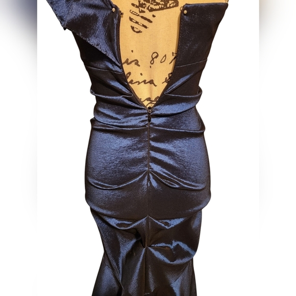 Blondie Nites by Stacy Sklar Blue One Shoulder Cocktail Gown - Picture 6 of 9